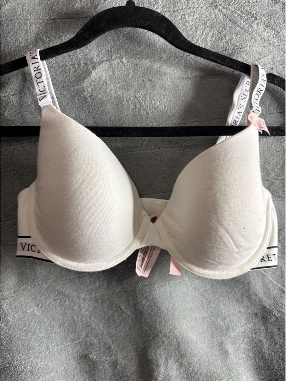 Victoria’s Secret The T-Shirt Lightly Lined Demi Bra 34D White Logo Strap NWOT